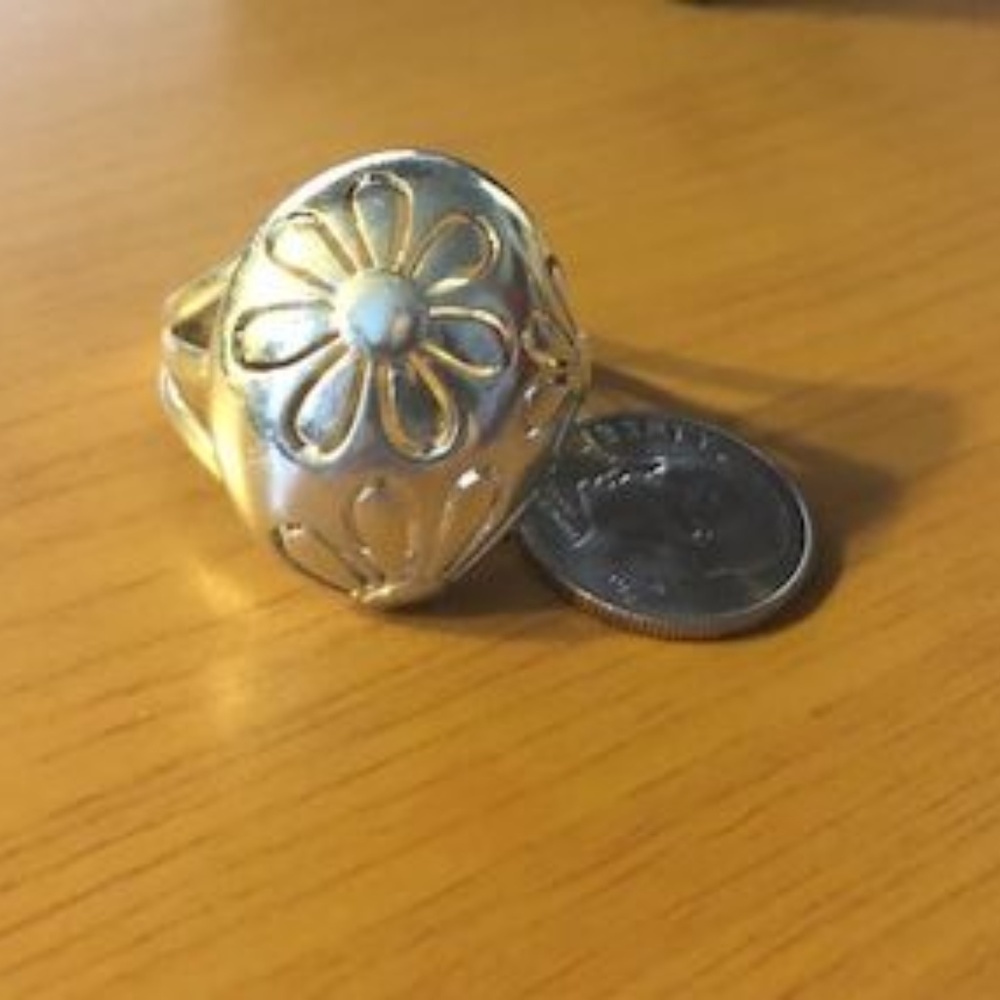 Sterling Silver Floral Ring